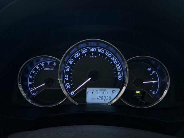 ALTIS 經典款 定速巡航/恆溫空調/安卓機/三環錶/抬頭顯示器/胎壓偵測器 定期保養  第20張相片