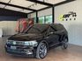 VW Tiguan 380 TSI R-line 跟車/丹拿音響/盲點/全景天窗/抬顯/環景/數位儀表 原版件  第1張縮圖