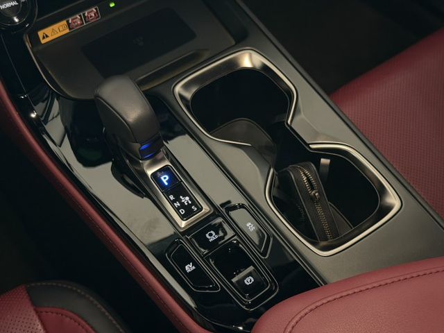 2022 Lexus NX350h 白  第17張相片