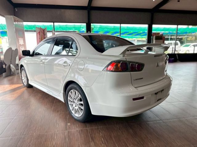 Lancer IO撼動型 IKEY免鑰匙/倒車雷達/定速巡航/電折後視鏡 原版件 定期保養  第2張相片