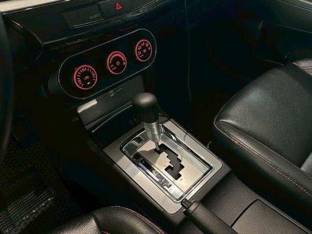 Lancer IO撼動型 IKEY免鑰匙/倒車雷達/定速巡航/電折後視鏡 原版件 定期保養  第15張相片