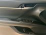 Camry 2.0尊爵 ACC跟車/車道維持/盲點/Carplay/雙前通風椅/電動椅/M1魚眼頭燈 原版件 定期保養  第10張縮圖