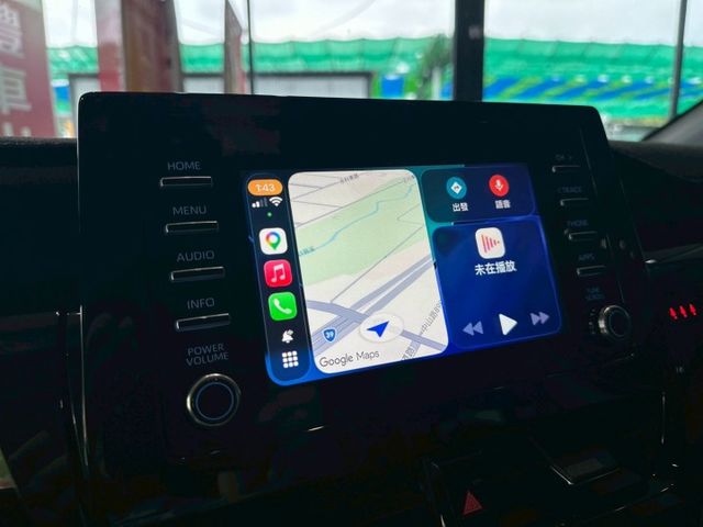 Camry 2.0尊爵 ACC跟車/車道維持/盲點/Carplay/雙前通風椅/電動椅/M1魚眼頭燈 原版件 定期保養  第17張相片