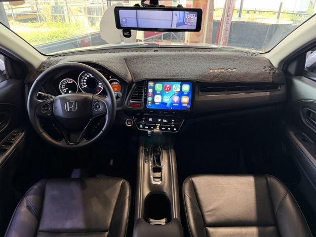 HR-V 1.8 S  IKEY免鑰匙啟閉/恆溫空調/安卓機/Carplay/倒車雷達 定期保養  第8張相片