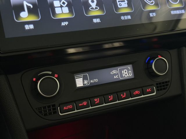 Vw Polo 1.6 TL 安卓機/Carplay/恆溫空調/倒車影像 原版件 定期保養  第16張相片