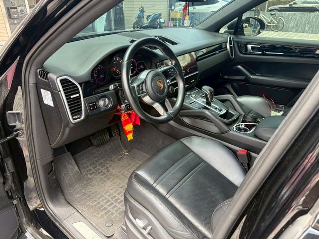 Cayenne Coupe 增壓旋鈕/跑車時鐘/環景影像/跑車排氣/一階電腦/全段排氣 原版件 定期保養  第5張相片