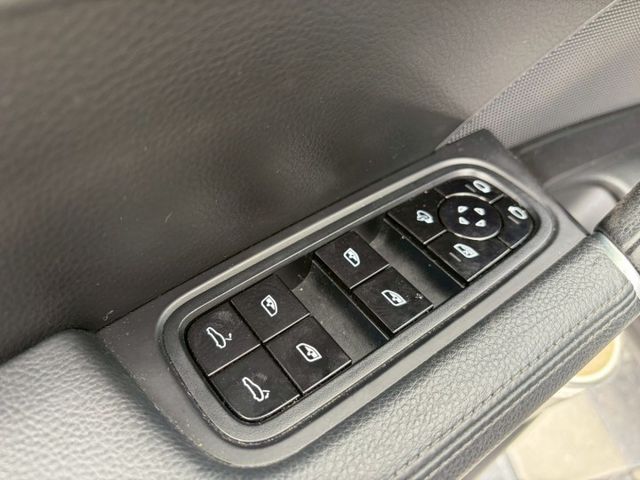 Cayenne Coupe 增壓旋鈕/跑車時鐘/環景影像/跑車排氣/一階電腦/全段排氣 原版件 定期保養  第11張相片