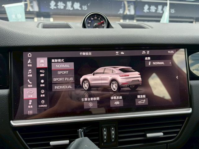 Cayenne Coupe 增壓旋鈕/跑車時鐘/環景影像/跑車排氣/一階電腦/全段排氣 原版件 定期保養  第15張相片
