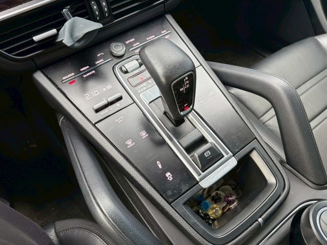 Cayenne Coupe 增壓旋鈕/跑車時鐘/環景影像/跑車排氣/一階電腦/全段排氣 原版件 定期保養  第16張相片