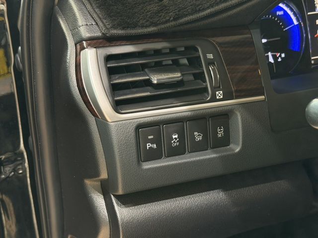 Camry Hybrid經典 IKEY免鑰匙/定速/安卓機巡航/駕駛動椅/Carplay/雙區恆溫 原版件 定期保養  第10張相片