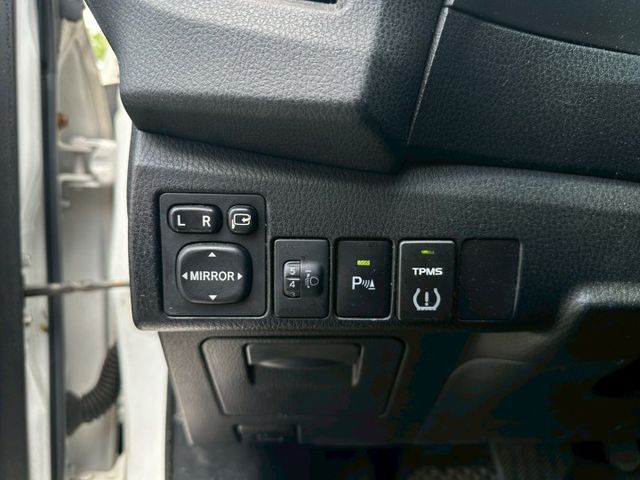 Altis 經典款 恆溫空調/定速巡航/胎壓偵測/前後雷達/倒車影像 定期保養  第11張相片