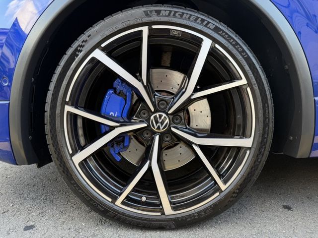 Tiguan R 跟車/車道維持/HK音響/盲點/環景/IKEY免鑰匙/數位儀表/藍色卡鉗 原版件 原廠保養  第17張相片