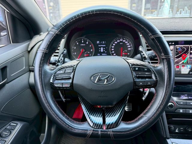 Elantra Sport 車道偏離/盲點/定速/安卓機/Carplay/排氣管/17吋鋁圈 原版件 定期保養  第6張相片