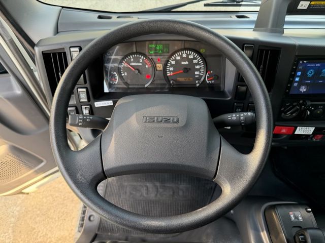 Isuzu NLR 自手排14呎 14呎貨斗/盲點偵測/安卓機 原版件 定期原廠保養 新車保固中  第14張相片