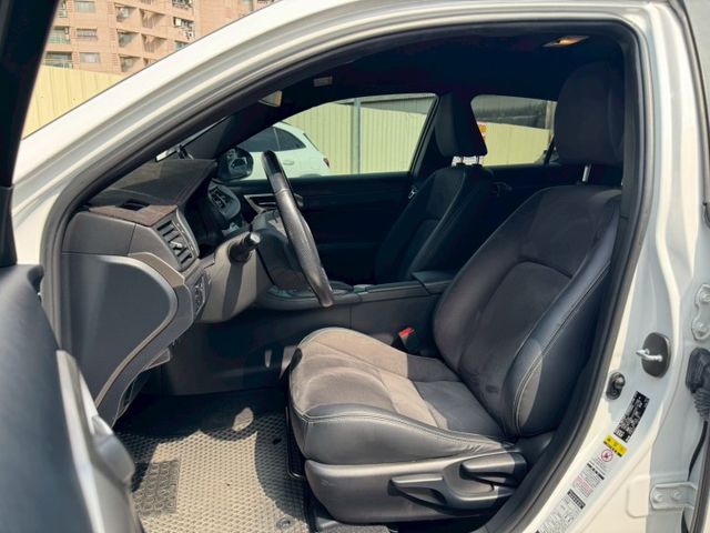 CT200h F Sport版 ACC跟車/車偏/加熱椅/前後雷達/FSport空力套件 原版件 定期原廠保養  第10張相片