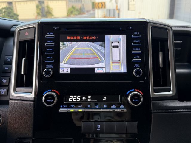 Granvia 旗艦6人座 柴油 ACC跟車/車偏/盲點/環景影像/雙電滑門/加熱椅 原版件 定期保養  第9張相片