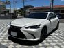ES300H 豪華版 ACC跟車/車偏/盲點/冷熱通風椅/Carplay/氣氛燈 原版件 定期原廠保養 新車保固中  第1張縮圖