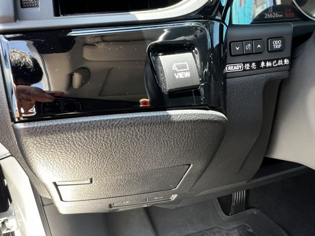 ES300H 豪華版 ACC跟車/車偏/盲點/冷熱通風椅/Carplay/氣氛燈 原版件 定期原廠保養 新車保固中  第9張相片