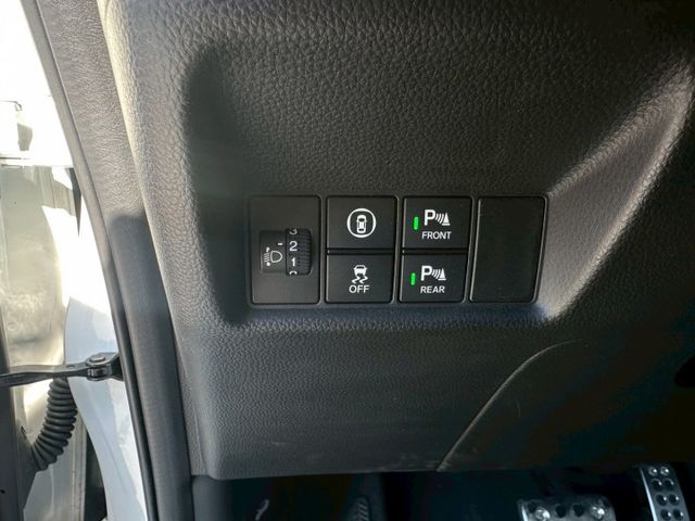 Fit e：HEV油電版 ACC跟車/車偏/車道維持/IKEYA免鑰匙/盲點/倒車雷達/恆溫空調 原版件  第13張相片
