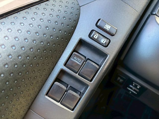 Yaris 1.5 E版 安卓機/電動後視鏡調整/大燈高低調整 原版件 定期保養  第12張相片