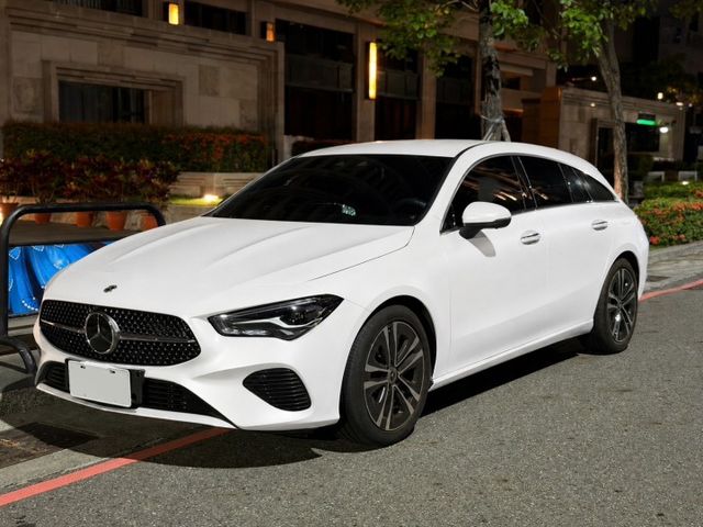 CAL200 SB 23P跟車/車偏/環景/盲點/數位儀錶/電尾門 原版件 定期原廠保養 新車保固中  第1張相片