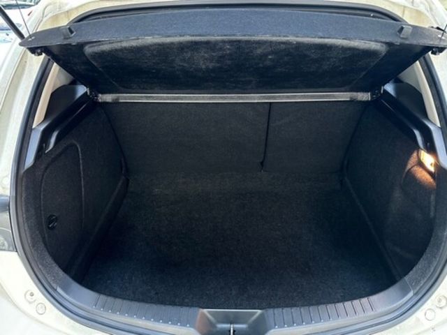 MAZDA馬自達 MAZDA 3  第10張相片