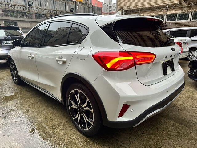 FORD福特 FOCUS ACTIVE  第5張相片