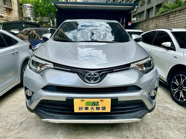 TOYOTA豐田 RAV4  第2張相片