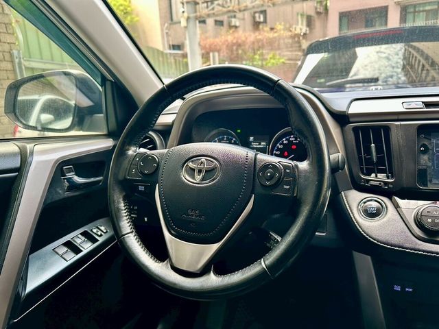 TOYOTA豐田 RAV4  第7張相片
