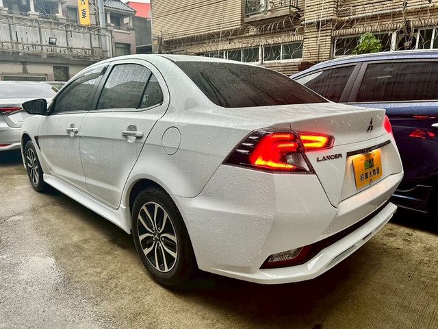 MITSUBISHI三菱 LANCER  第3張相片
