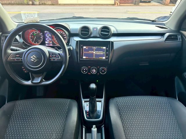 SUZUKI鈴木 SWIFT  第5張相片
