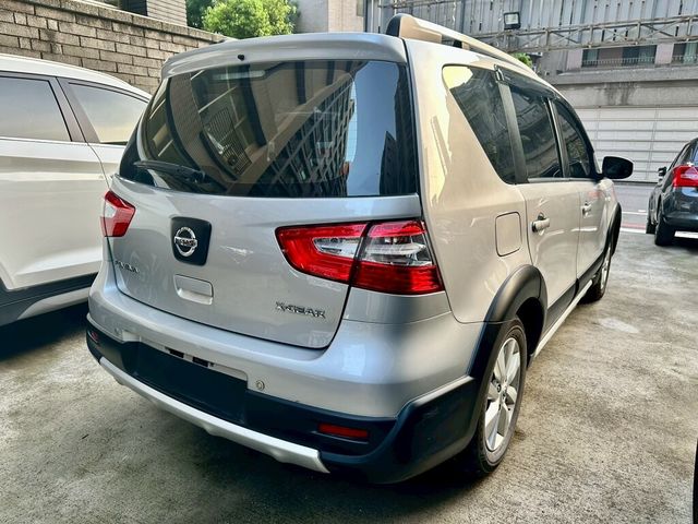 NISSAN日產 LIVINA  第3張相片