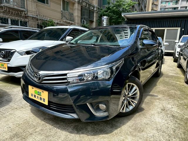 TOYOTA豐田 ALTIS  第1張相片
