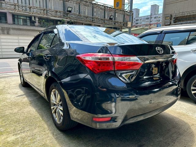 TOYOTA豐田 ALTIS  第3張相片