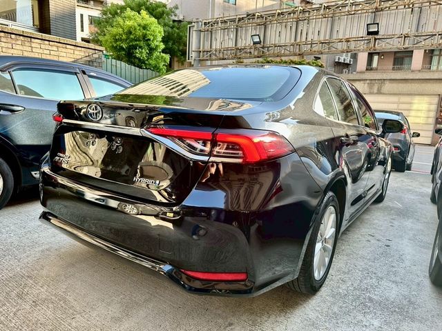 TOYOTA豐田 COROLLA ALTIS HYBRID  第3張相片