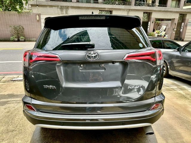 TOYOTA豐田 RAV4  第4張相片