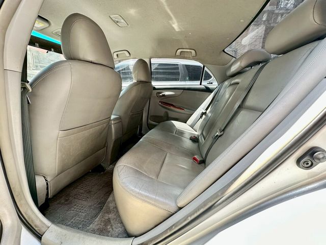 TOYOTA豐田 ALTIS  第6張相片