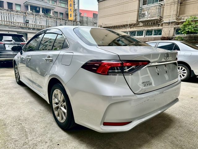 TOYOTA豐田 ALTIS  第3張相片