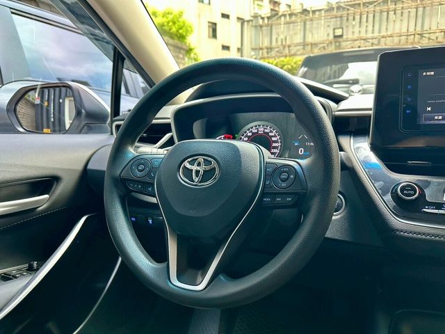 TOYOTA豐田 ALTIS  第7張相片
