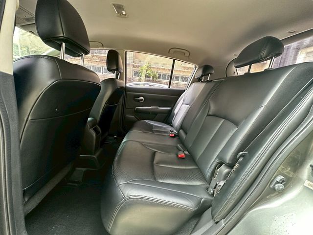 NISSAN日產 TIIDA  第6張相片