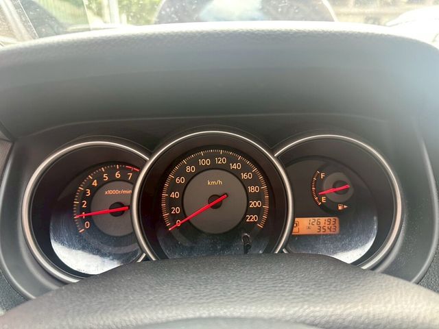 NISSAN日產 TIIDA  第11張相片
