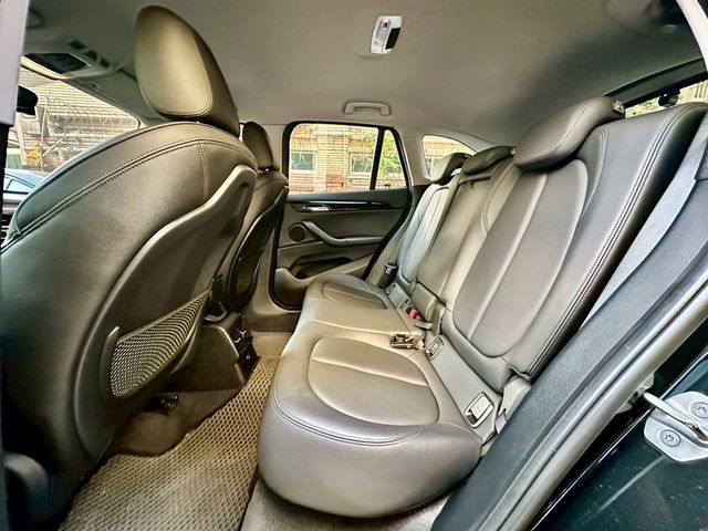 BMW寶馬 X1  第7張相片