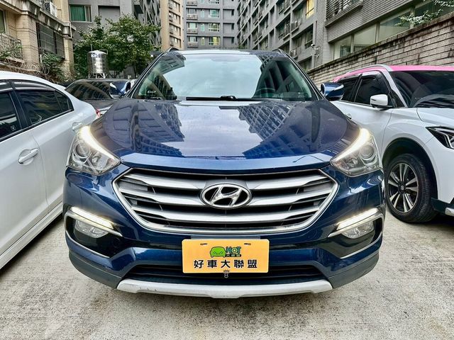 HYUNDAI現代 SANTA FE  第2張相片