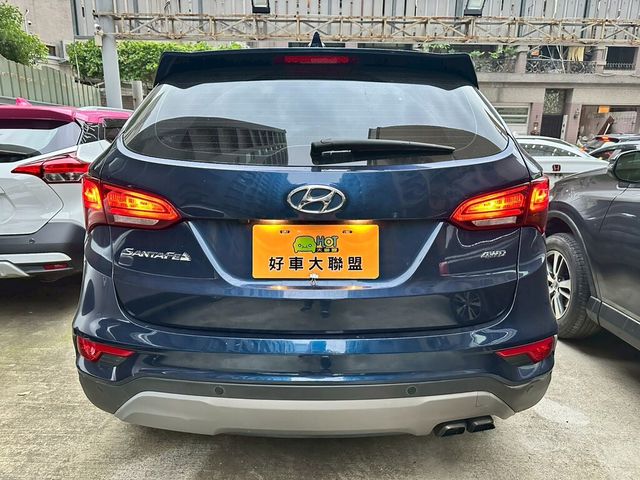 HYUNDAI現代 SANTA FE  第4張相片