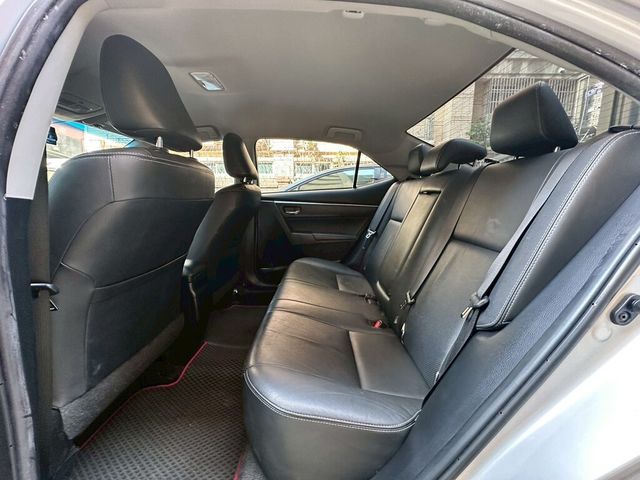 TOYOTA豐田 ALTIS  第6張相片