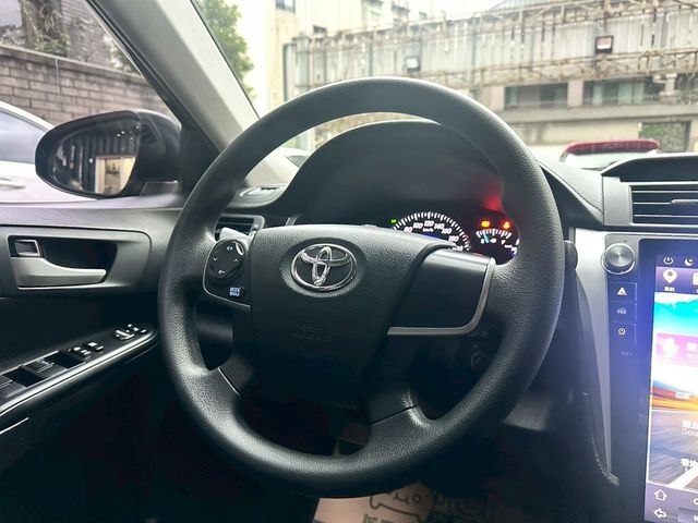 TOYOTA豐田 CAMRY  第7張相片