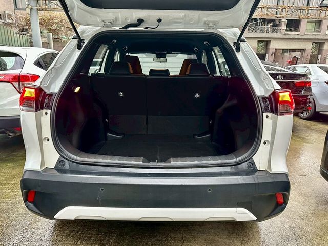 TOYOTA豐田 COROLLA CROSS HYBRID  第13張相片