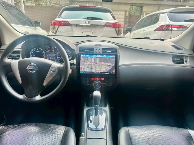 NISSAN日產 TIIDA  第5張相片