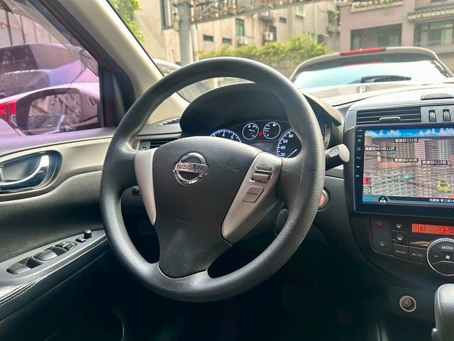 NISSAN日產 TIIDA  第7張相片