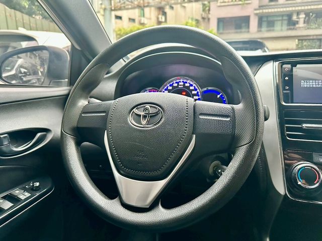 TOYOTA豐田 YARIS  第7張相片